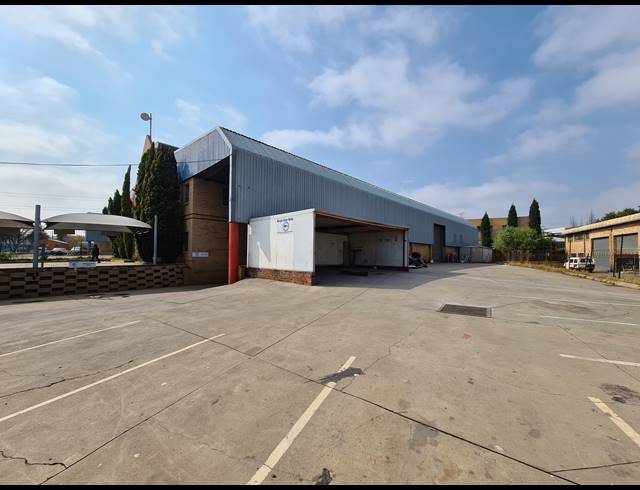 1,414M² WAREHOUSE TO LET IN MEADOWDALE